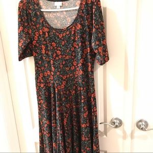 Lularoe Nicole roses print dress